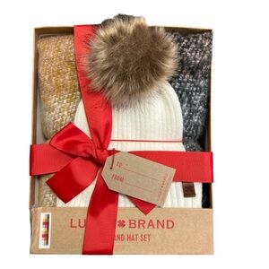 NIB Lucky Brand Hat Scarf Gift Set